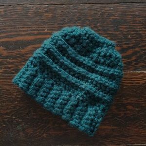 Child Messy Bun Hat - NWOT